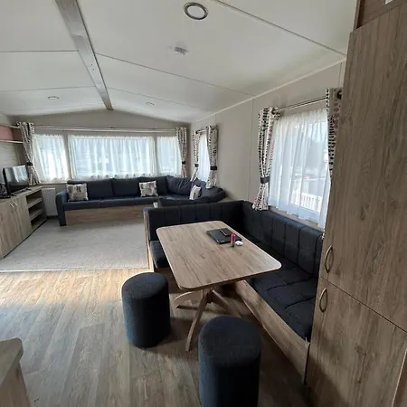 Caravansleeps4-beachfront-garden-patio *